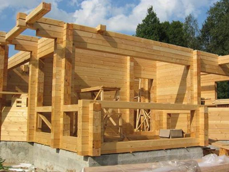 How to build a house from timber with your own hands